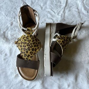 Diba True wedge sandals, NWOT